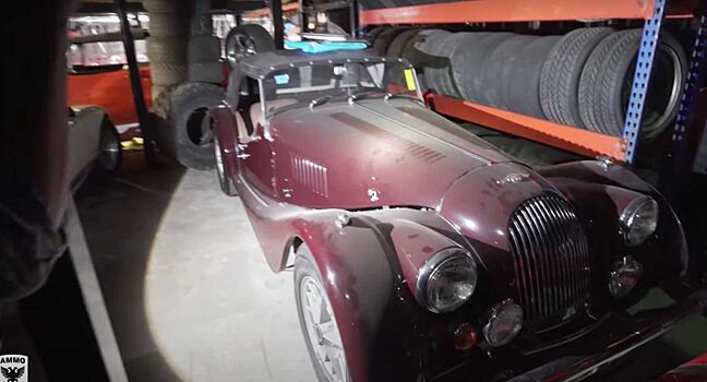 Автомобилист выставил на продажу уникальную коллекцию редких автомобилей, которые оставались в гараже последние 40 лет