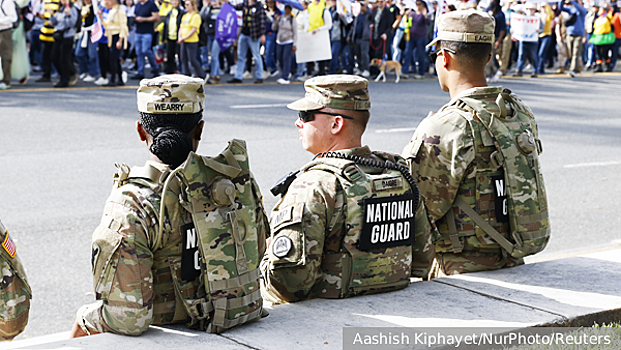 Власти США направили в Новый Орлеан 350 военных нацгвардии