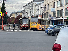 Трамваи поменяли маршруты в Кемерове из-за схода вагона с рельсов