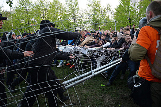 Более 20 участников протеста против храма арестованы в Екатеринбурге