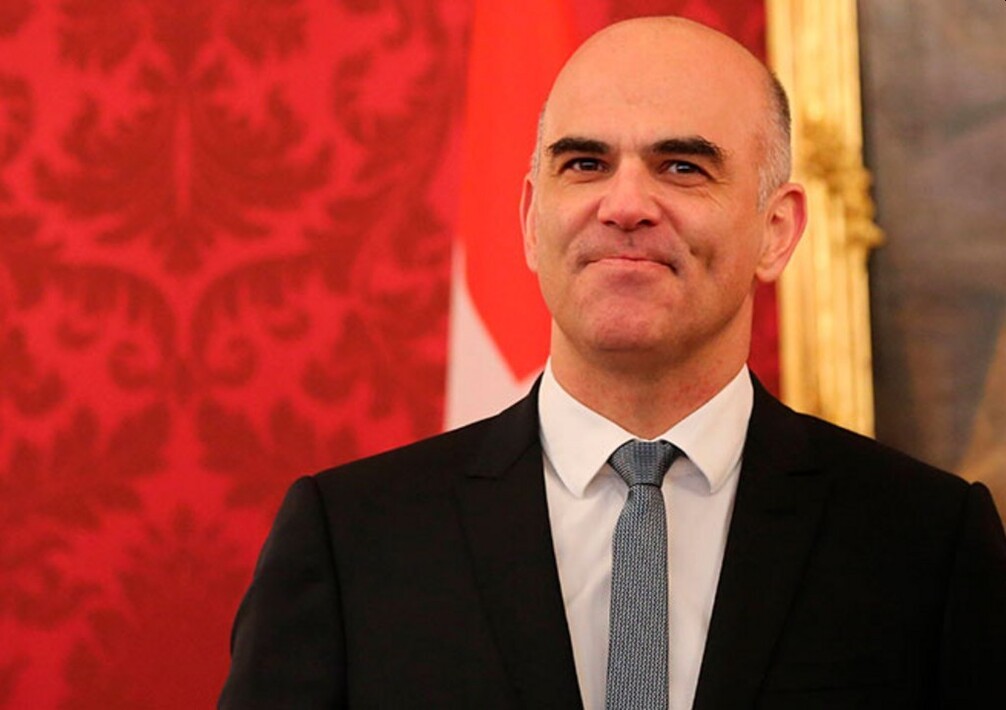 Министр обороны швейцарии