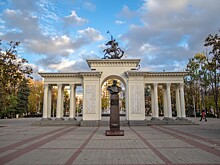 Секретный бункер, «женский рынок», стадион: Судьбы двух скверов в центре Краснодара удивительным образом переплетены между собой