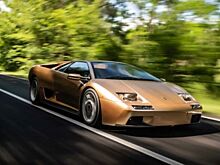 Суперкар Lamborghini Diablo празднует 30-летний юбилей