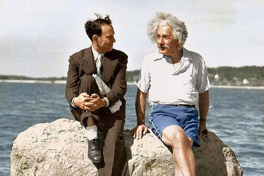 Эйнштейн на пляже.  