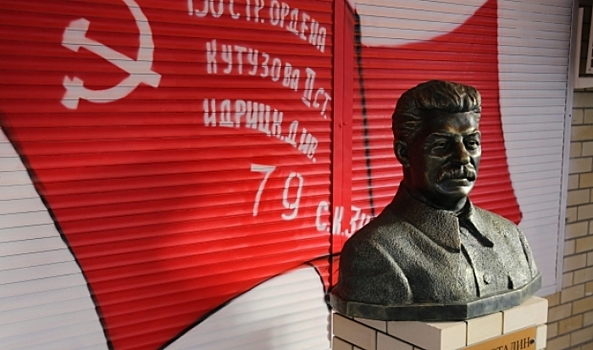 В Волгограде откроют памятные бюсты Сталина, Жукова и Василевского