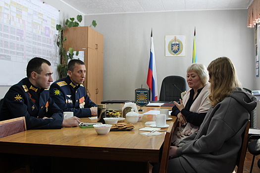 Военнослужащего ЦВО лейтенанта Максима Крамаренко представили к награде за спасение семьи из пожара