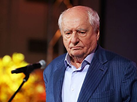 "Опустевшая сцена": как выглядит могила Марка Захарова через 2 года после смерти мэтра