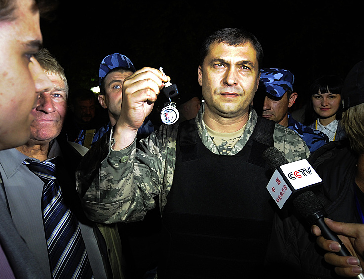 Первый глава Луганской народной республики Валерий Болотов. Занимал свой пост с 18 мая по 14 августа 2014 года. Официальной причиной отставки назвал последствия ранения. 27 января скончался в своем доме в Подмосковье. Причиной смерти официально считается острая сердечная недостаточность