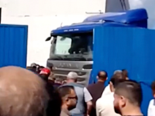 В Татарстане работники строительного предприятия «Гемонт» заблокировали выходы и требует выплаты долгов по зарплате