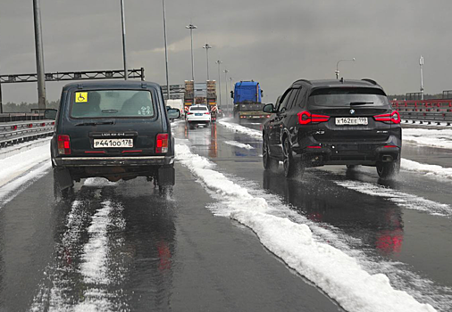 Петербург засыпало снегом в конце августа. Что творится в городе — фото и видео