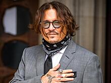 Джонни Деппа заподозрили в романе с испанской моделью