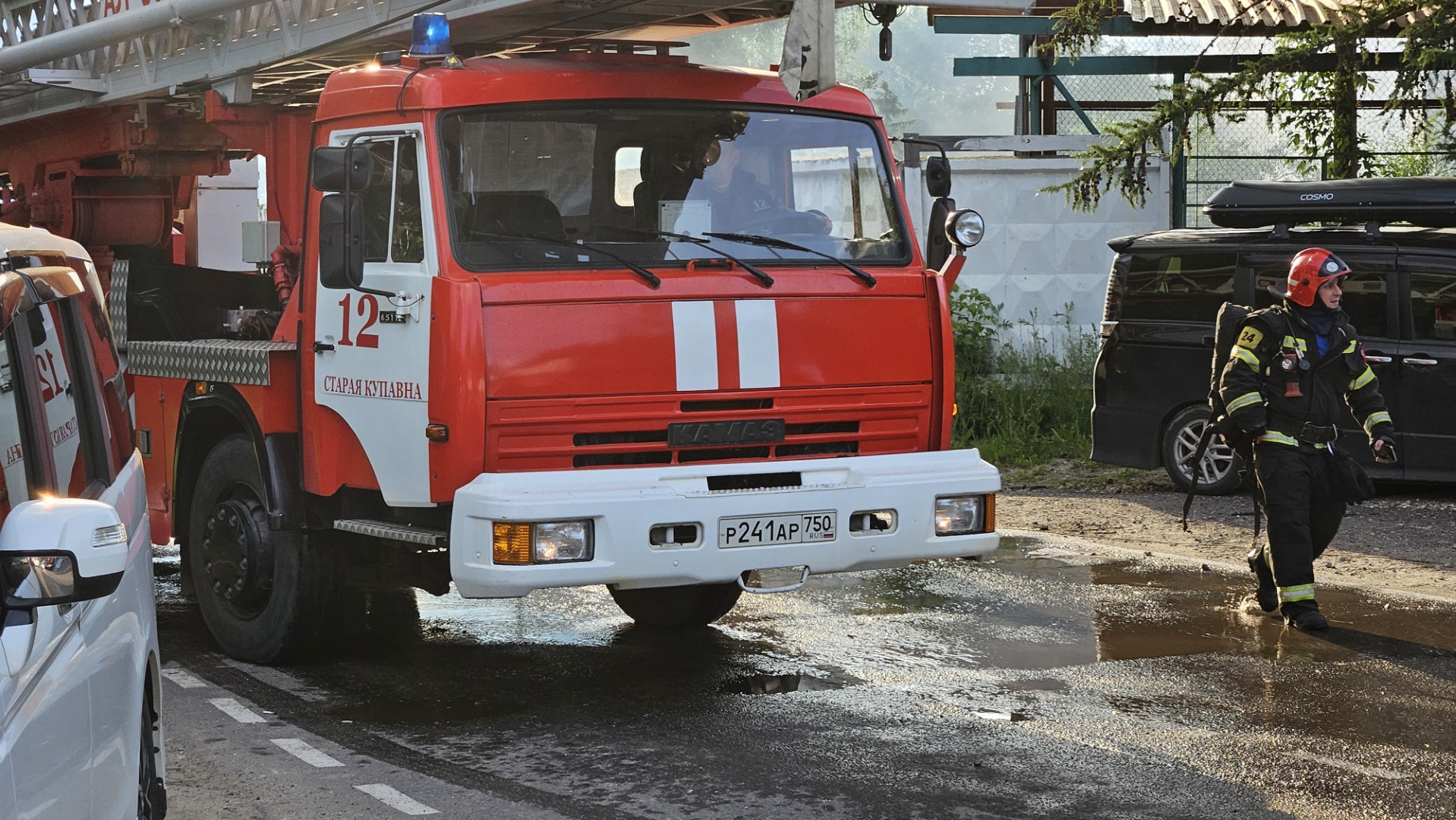 Спасатели потушили пожар на колокольне Троице-Сергиевой лавры