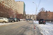 В Железнодорожном районе Новосибирска автомобиль сбил девочку