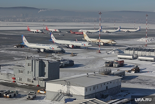 Власти не станут возвращать аэропорту в ХМАО международный статус