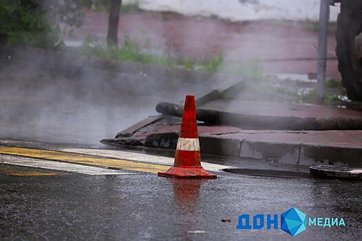 Увезли в больницу: в Волгодонске молодой водитель врезался в дерево