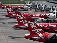 У самолета с 171 пассажиром во время полета загорелся двигатель