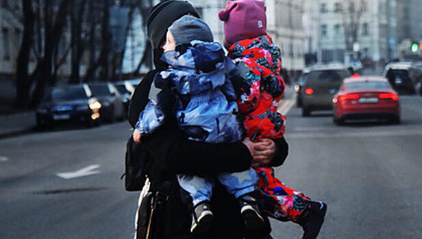 Россияне назвали оптимальное число детей в семье