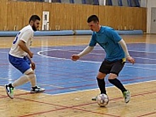 Участники чемпионата по мини-футболу отправились на новогодние каникулы