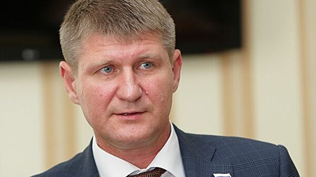 Депутат сравнил «Крымскую платформу» с болотом