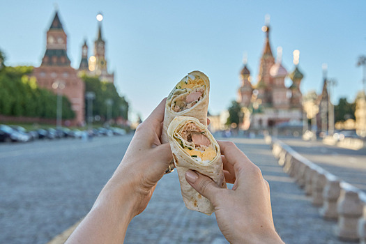 Исследование: 69% москвичей меняют свой рацион в жаркую погоду