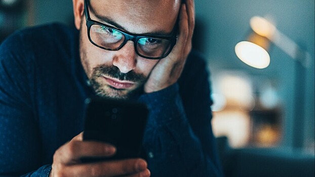 Научно доказано: из-за смартфонов вы можете стареть быстрее