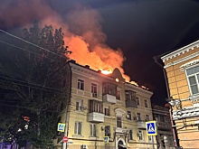 На крыше жилого дома в Ростове-на-Дону произошел пожар после падения БПЛА