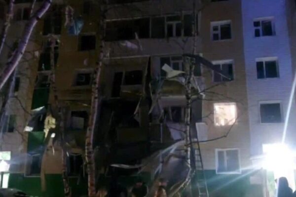 Шесть человек погибли при обрушении дома в Нижневартовске