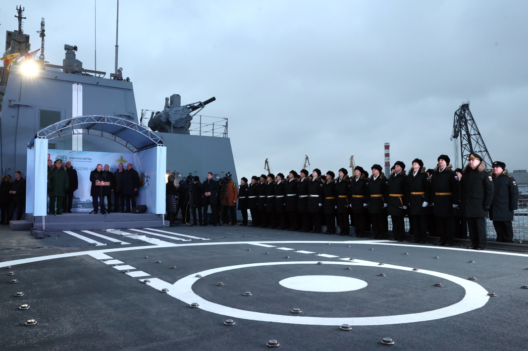 Путин дал разрешение поднять флаг на кораблях «Адмирал Головко» и «Наро-Фоминск»