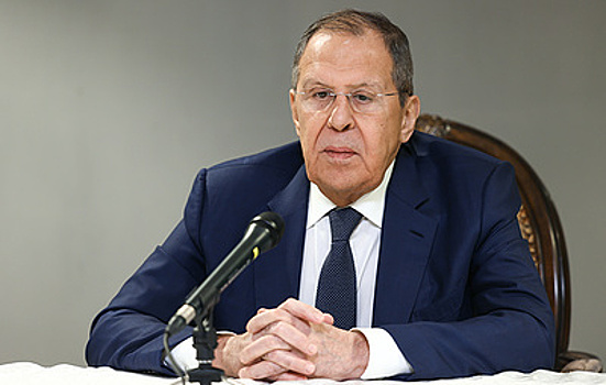Ядерная безопасность и милитаризация ЕС. О чем заявил Лавров американским блогерам
