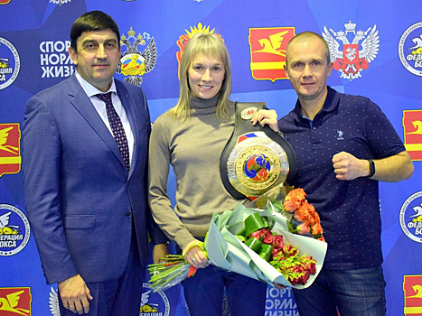 В семье чемпионки мира по боксу Беляковой в Златоусте родилась дочь