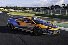 Суперкар McLaren Artura подготовили к гонкам