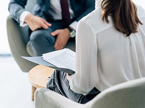 Эксперт Желябина: важно не давать оценок недобросовестным коллегам на собеседовании