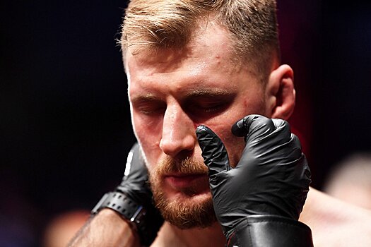 UFC: Андрей Орловский вызвал на бой российского бойца Александра Волкова