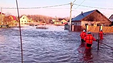 В Оренбурге вода затопила конноспортивный клуб и ипподром