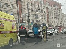 ДТП случилось около ТЦ «Этажи» в Нижнем Новгороде