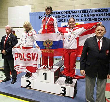 Девушка подняла два собственных веса и взяла золото на соревнованиях в Люксембурге