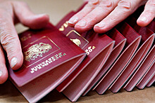 Срок действия паспорта могут продлить на месяц