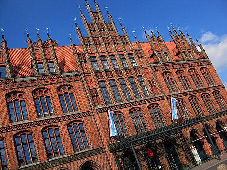 Заглавное изображение Старая ратуша