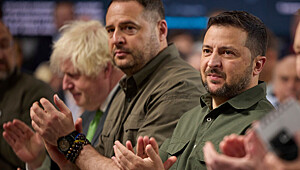 Азаров: Зеленский согласится на отставку Ермака