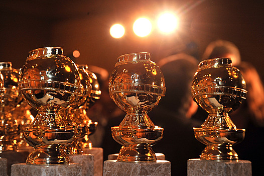 «Золотой глобус — 2021» объявил своих номинантов: драма Финчера, «Борат» и не только
