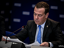 Медведев простился с Берлускони на итальянском