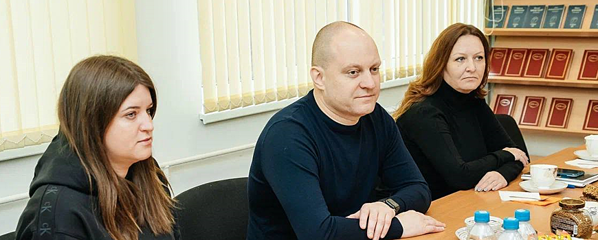 Глава г.о. Пушкинский Максим Красноцветов провел встречу с директорами школ №7 и 8