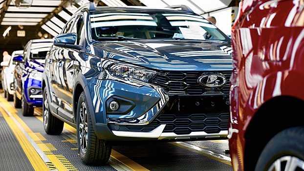 АвтоВАЗ «прописал» Iskra в Петербурге, Путин поддержал продажу красивых номеров, а Chery собрался уходить из России. Итоги недели