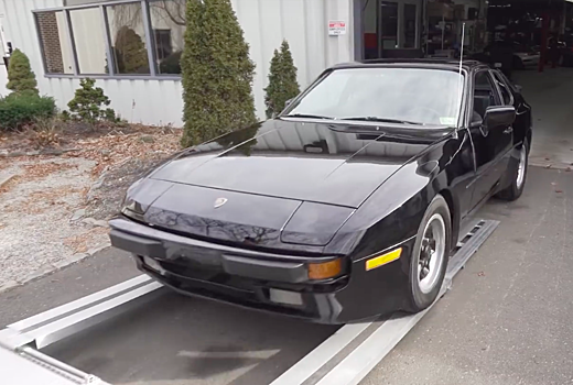 Видео: старый Porsche восстановили до состояния нового всего за два дня