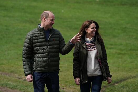 10 лет вместе: Кейт Миддлтон и принц Уильям показали праздничные снимки
