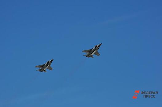 Можно ли военным самолетам летать над городом: что говорят во Владивостоке