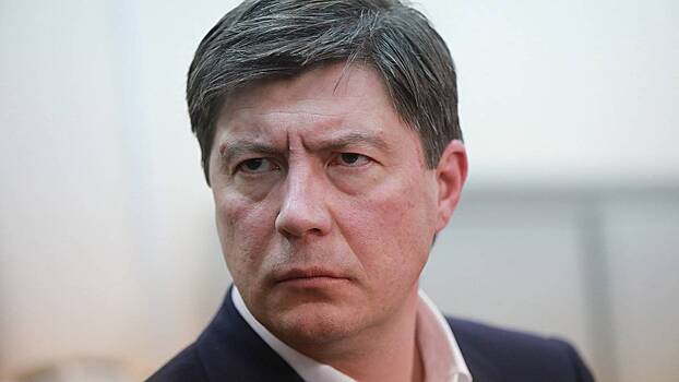 История краха банка «Югра»: с олигарха Хотина снова взыскали 14 миллиардов