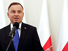 Дуда призвал ЕС помочь с восстановлением Украины независимо от статуса