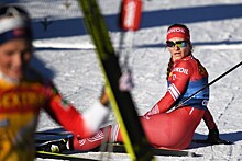 Шведская лыжница поддержала Непряеву после награждения по итогам Кубка мира