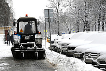 Российских водителей призвали не оставлять надолго машины под снегом